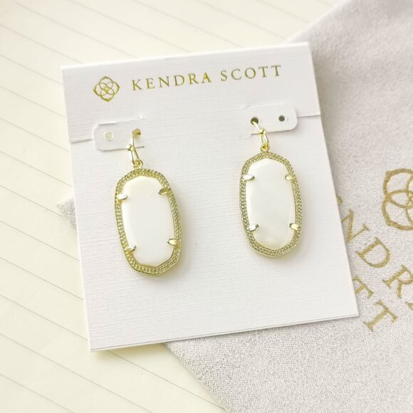 Kendra Scott Jewelry - Dani Gold White Pearl Earrings - Kendra Scott